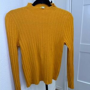Gianni Bini Golden Long Sleeve Ribbed Top